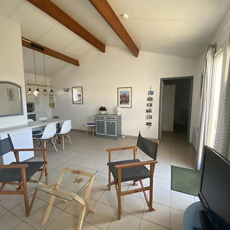 Maison Cosy Avec Piscine Partagee Le Chateau-d'Oleron Exterior photo
