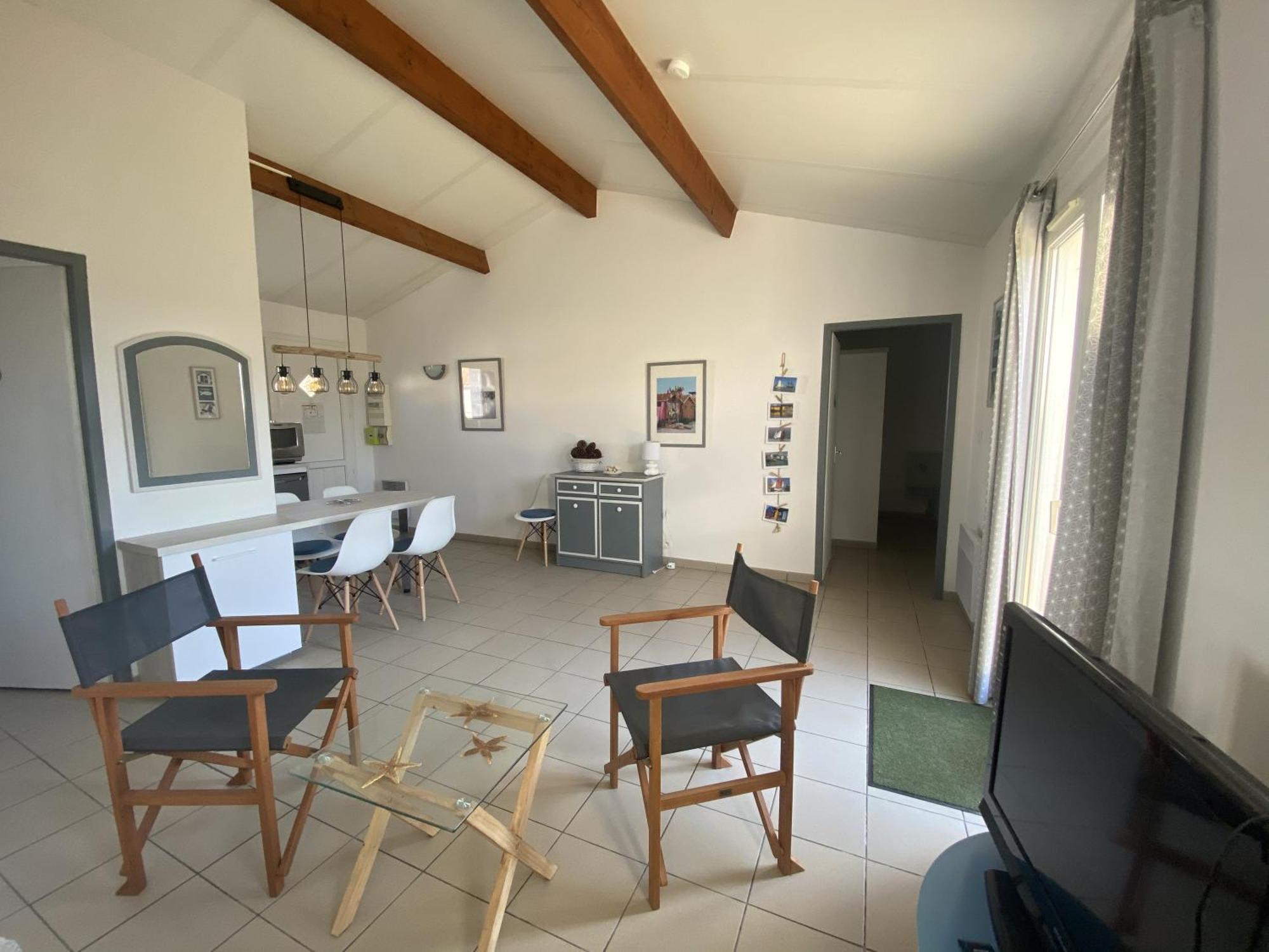 Maison Cosy Avec Piscine Partagee Le Chateau-d'Oleron Exterior photo