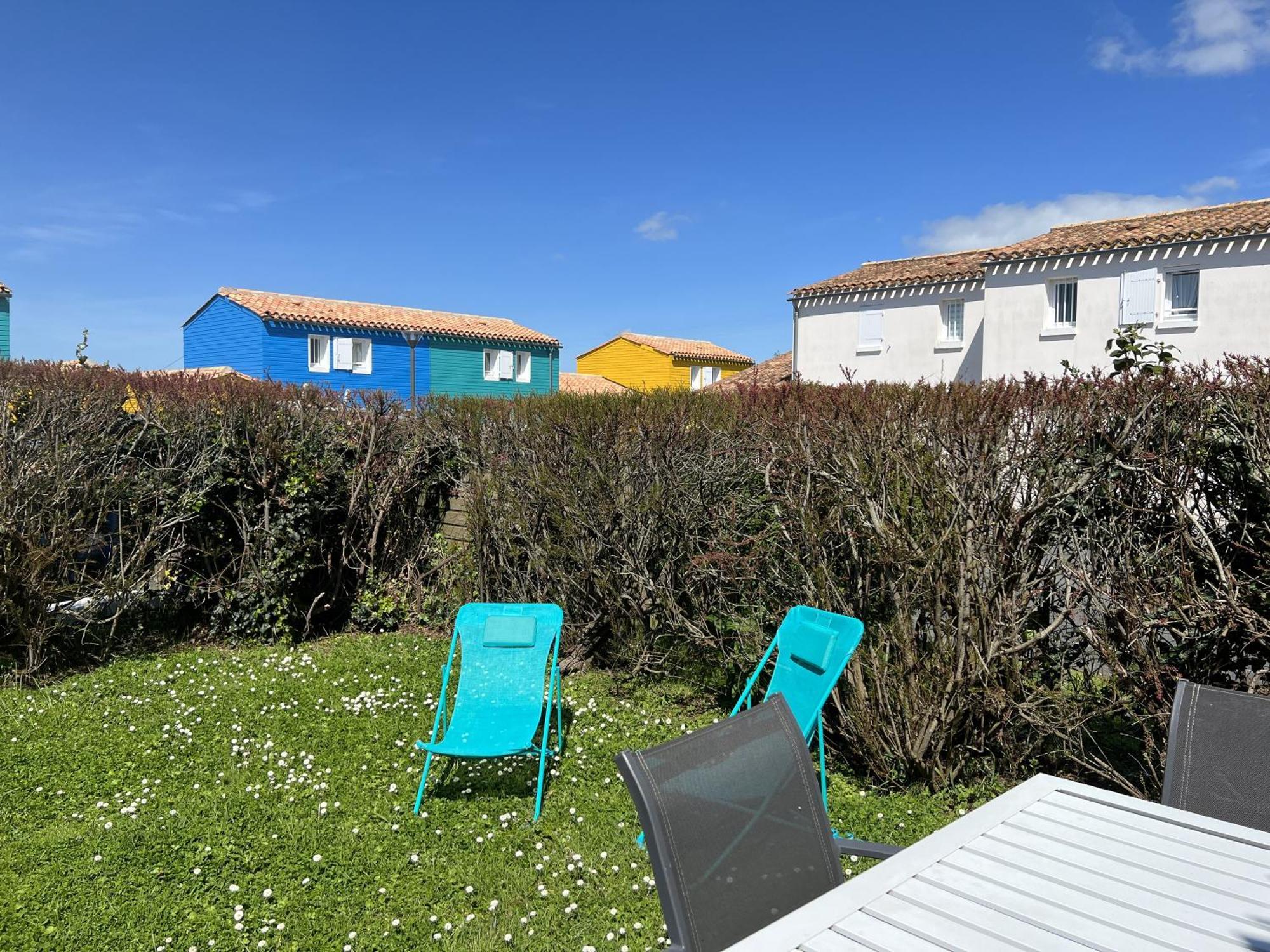 Maison Cosy Avec Piscine Partagee Le Chateau-d'Oleron Exterior photo